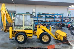 TERNA SNODATA BENFRA 1.45B CON RETROESCAVATORE