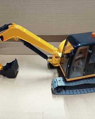 Bruder ruspa cingolata articolata