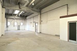 Capannone artigianale con uffici