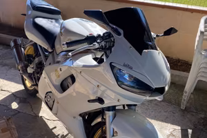 Yamaha R6