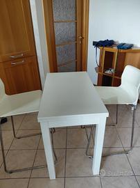 tavolo salvaspazio apribile con sedie 