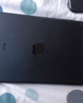 i phone xr e iPad mini + scatola 