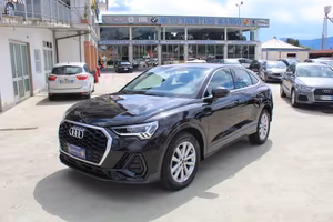 AUDI - Q3 Sportback - 35 TDI S Tronic Business