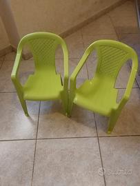 Coppia di sedioline plastica dura
