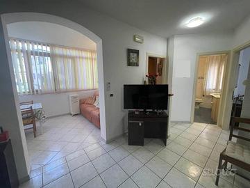 Appartamento di 63 m² con 5 locali e box auto a Ch