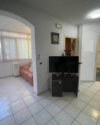 Appartamento di 63 m² con 5 locali e box auto a Ch