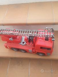 Camion pompieri Bruder