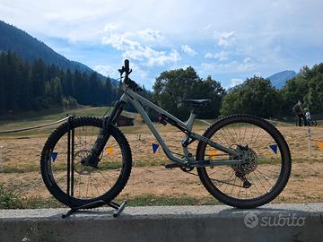 Mtb da Enduro -  Commencal Meta AM 29 Essential M