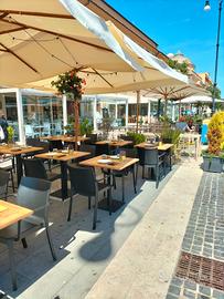 tavoli sedie e ombrelloni professionali 