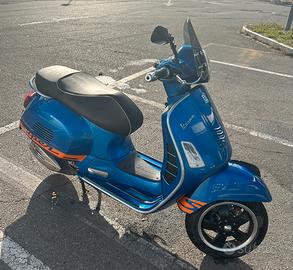 Vespa 300 GTS super sport
