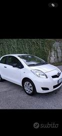 Toyota Yaris 1.0 3 porte SI NEOPATENTATI