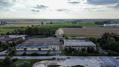 CAPANNONE A CASALROMANO