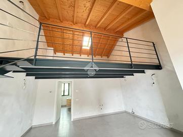 2 LOCALI A SUNO