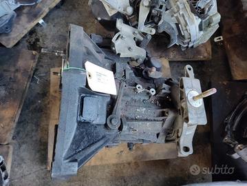 Cambio FIAT DOBLO 1910cc D del 2002