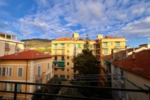 2 LOCALI A FINALE LIGURE