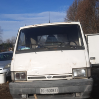 Nissan tradde 2.8 ribaltabile 3 late