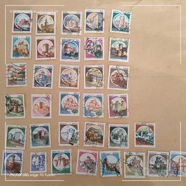 35 francobolli italiani usati serie castelli