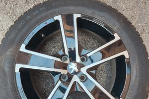 cerchi in lega da 16 pollici 