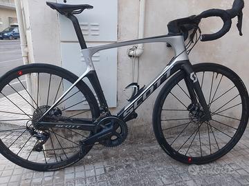 Bici corsa scott foil 20 misura L 56 in carbonio