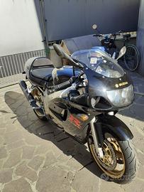 Suzuki gsxr 600 SRAD