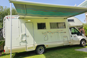 Camper mansardato metri 7,10