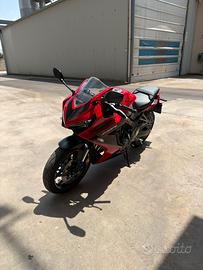 CBR 650 R