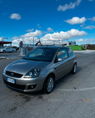 Ford Fiesta 2004