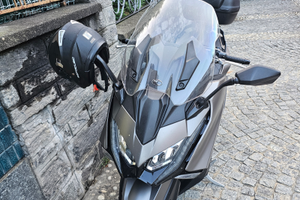 Scooter kimco ak 550 premium