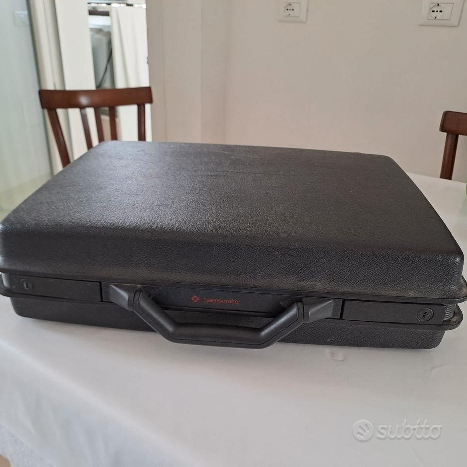 Valigetta 24 ore samsonite Vendita in Abbigliamento e accessori