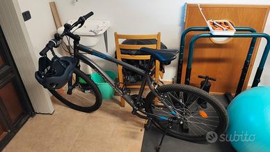 Mountain Bike Rockrider ST-100