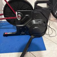 Rullo élite Suito T con Zwift Cog