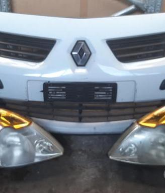 Pezzi muso Renault Modus 1.6B 2004>