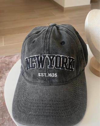 Berretto scritta New York color grigio invecchiato