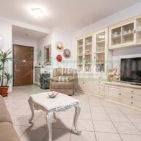 3 LOCALI IN PALAZZINA RECENTE CON BOX DOPPIO!