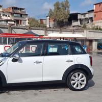 MINI COOPER D COUNTRY MAN