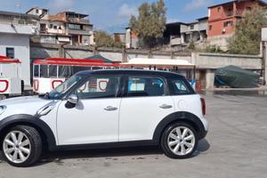 MINI COOPER D COUNTRY MAN
