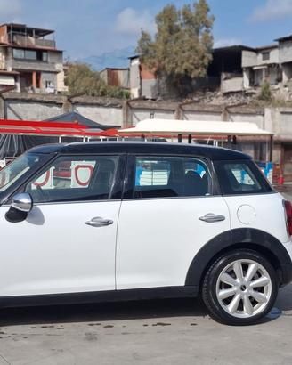 MINI COOPER D COUNTRY MAN