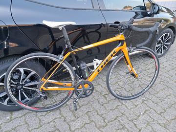 trek domane taglia 52