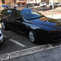 Alfa Romeo 159 jtd sw 1900 anno