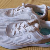 Scarpa sportiva  con suola in memory foam