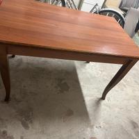 Tavolo in legno