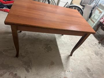 Tavolo in legno