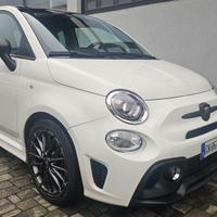 Abarth 595 1.4 Turbo T-Jet 165 CV