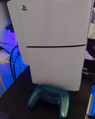 PlayStation 5 Slim 1TB con controller 