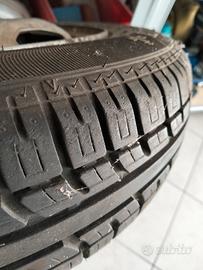 2 GOMME quasi nuove 