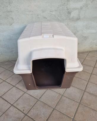 Cuccia casetta per cane in plastica