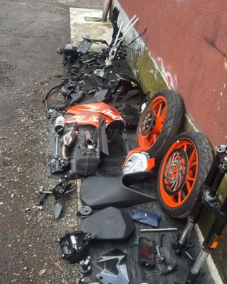 Pezzi di ricambio ktm duke 390 4t
