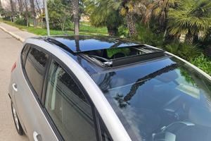 Kia Venga 1.4 CRDi 90CV Cool" Con Tetto Panoramic