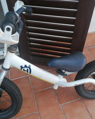 bicicletta per bambino senza pedali