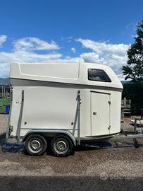 Trailer due cavalli